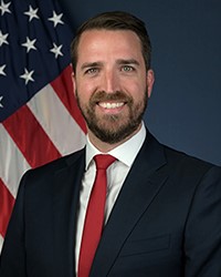 Taylor Lochrane headshot