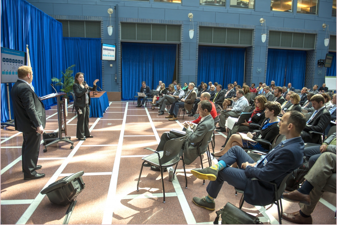 Smart City finalists at workshop in USDOT Headquarters Building