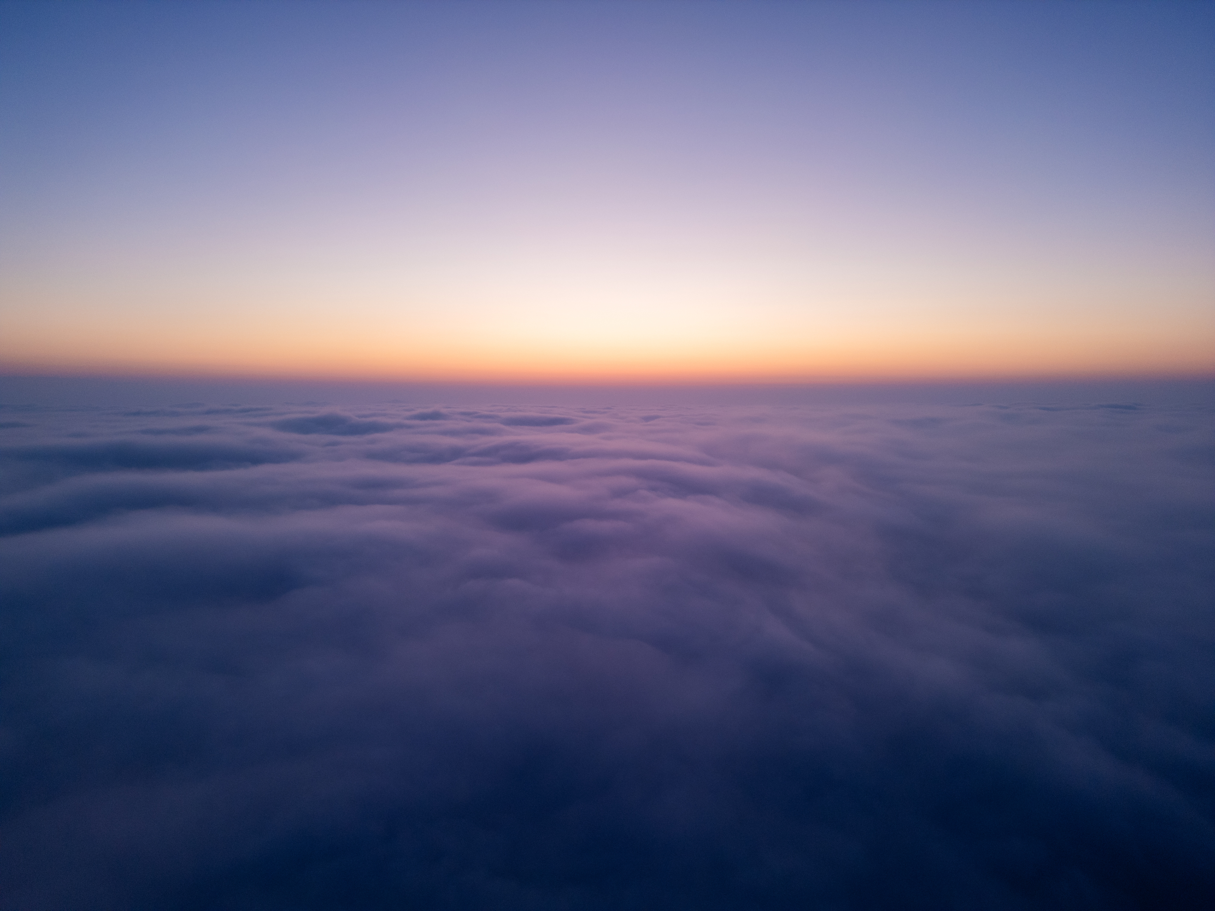 Calm sky (Adobe Stock)