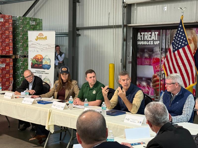 Sec. Duffy, Sec. Rollins, and Rep. Mackenzie participate in the “Farm to Table” roundtable